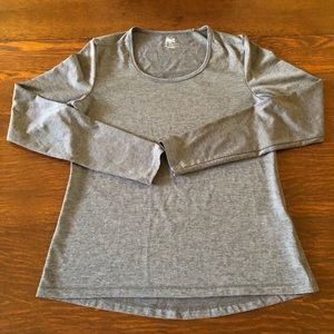 EUC Everlast Long-Sleeve Athletic Top